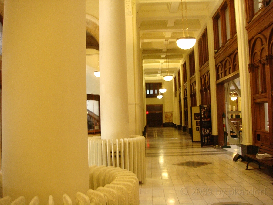 Washington DC [2009 July 03] 146.JPG - Scenes from The Old Post Office Pavilion
